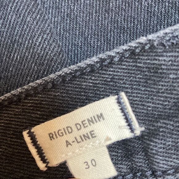 MADEWELL Rigid Denim Jean A Line Mini Skirt Black Size 30 Button Fly Raw Hem - Picture 7 of 8